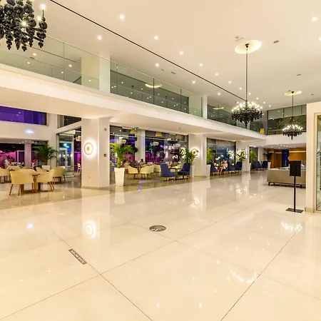 Seasons (adults Only) Hotel