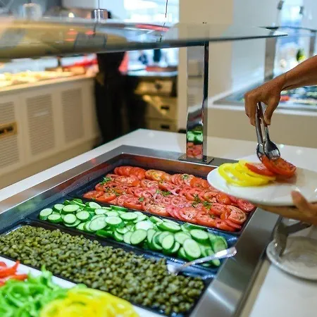 Seasons (adults Only) Hotel