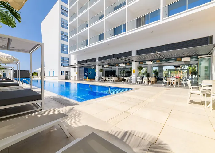 Hotel Seasons (adults Only) 4*