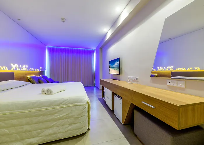 Seasons (adults Only) 4*