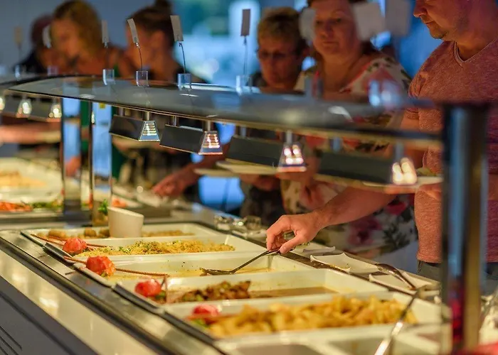 Seasons (adults Only) Hotel