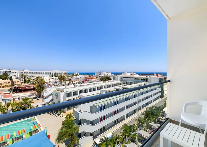 Seasons (adults Only) 4*