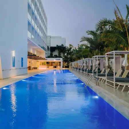 Seasons (adults Only) Hotel