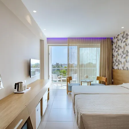 Hotel Seasons (adults Only)