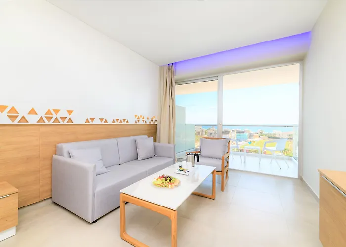 Hotell Seasons (adults Only) 4*