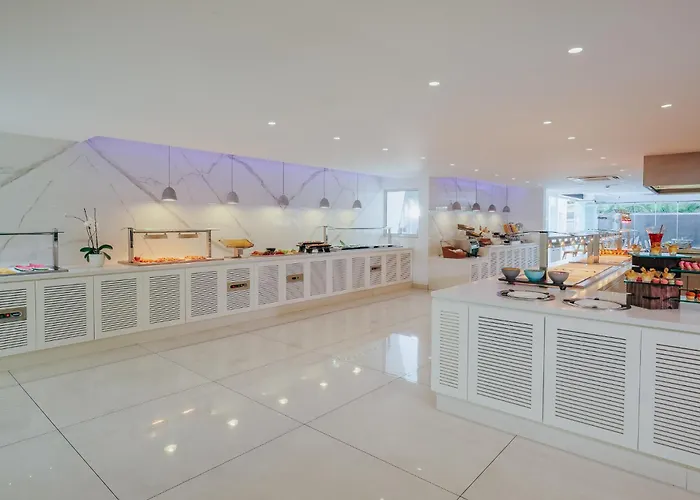 Hotell Seasons (adults Only) 4*