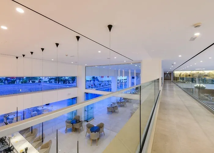 Hotell Seasons (adults Only) 4*