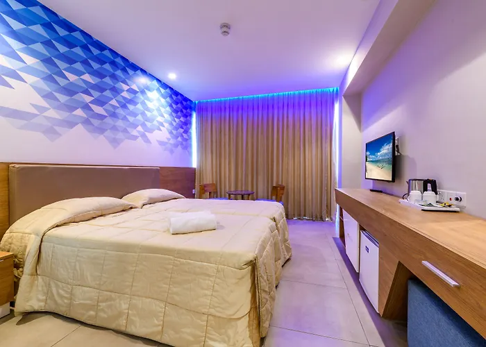 Seasons (adults Only) Hotell 4*