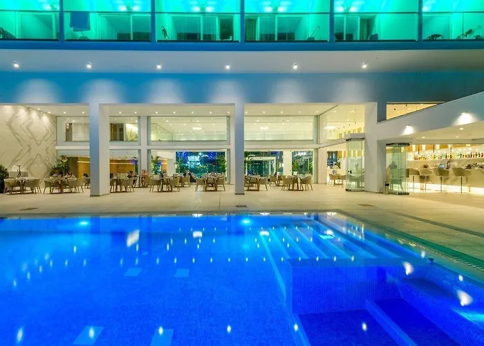 Hotel Seasons (adults Only) 4*